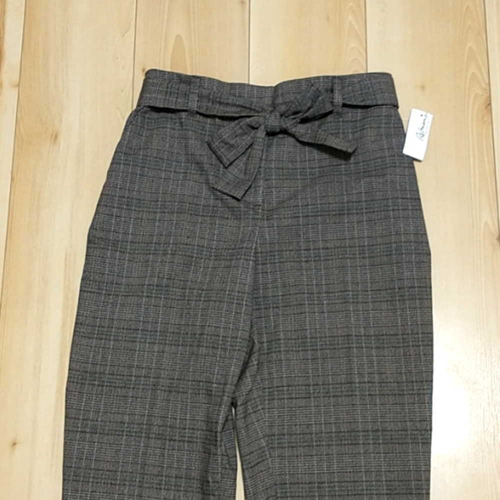 Host pick"Reitmans pant"